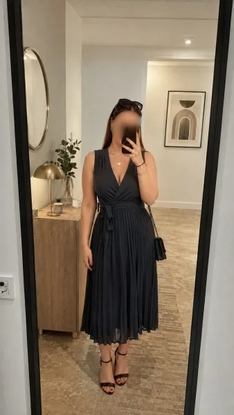 Khloé Roy — 12