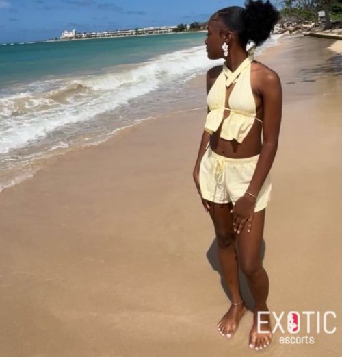 Muna, escort in Osu, Ghana