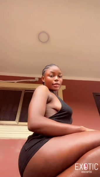 Precious, escort in Osu, Ghana (photo 3)