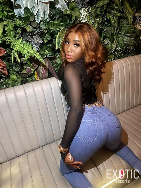 Lovia, escort in East Legon, Ghana