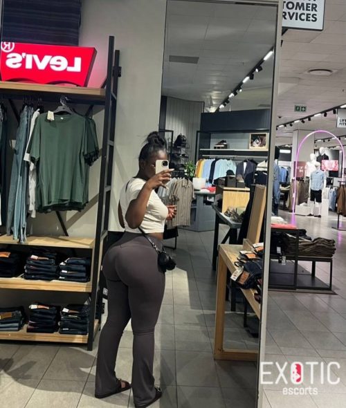 Mira mira, escort in Accra City, Ghana (photo 4)