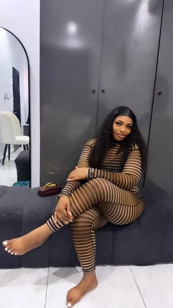 Ella — 2