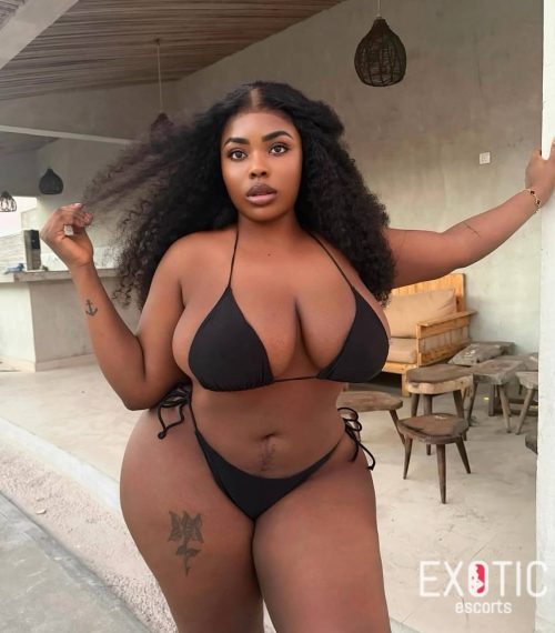 Betty, escort in Osu, Ghana (photo 3)