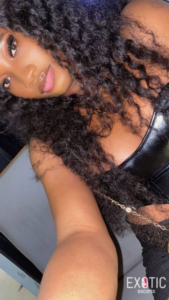 Nikky, escort in Labone, Ghana (photo 3)