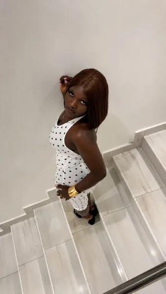 Ella — 2