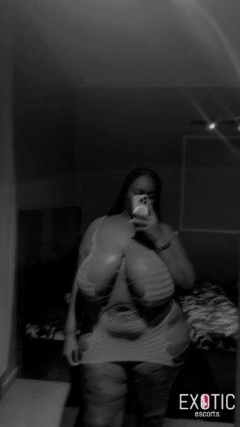 Thick and Sexy, escort in East Legon, Ghana (photo 2)
