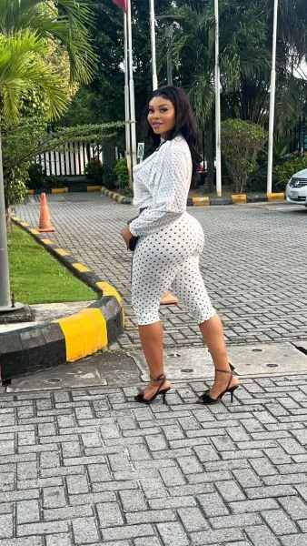 Nicole — 5