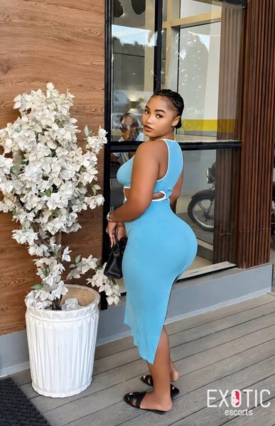 Maya, escort in East Legon, Ghana (photo 4)