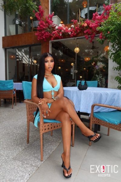 Nadia, escort in East Legon, Ghana (photo 2)