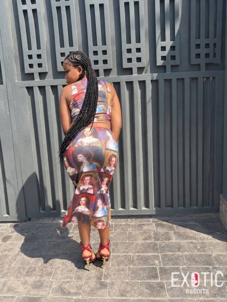 Sesy Esther, escort in Osu, Ghana (photo 3)