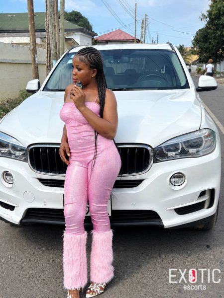 Sesy Esther, escort in Osu, Ghana (photo 2)