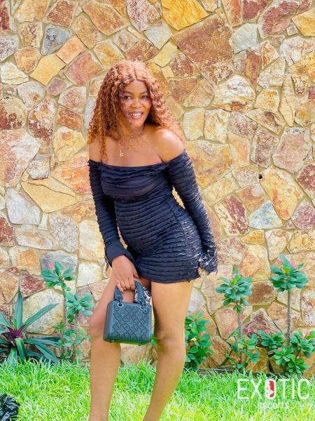Sonia, escort in Osu, Ghana (photo 2)