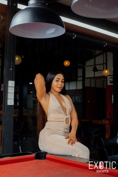 Stella, escort in Community 9, Ghana (photo 4)