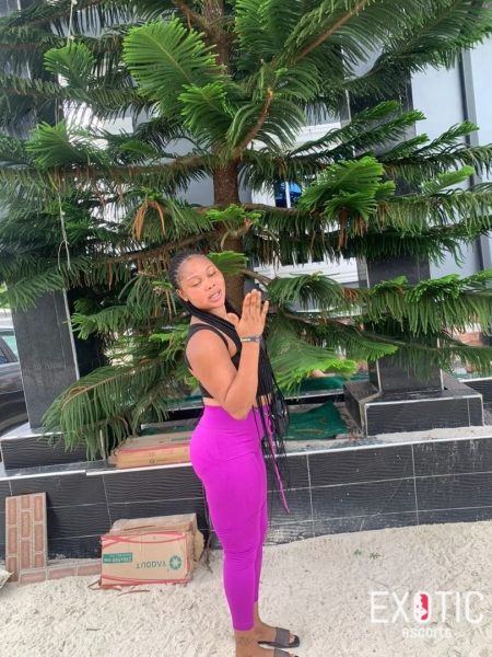 Daniella, escort in Weija, Ghana (photo 3)
