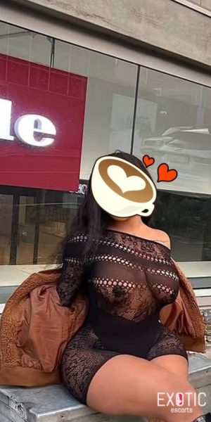 Dela, escort in Adjiringanor, Ghana
