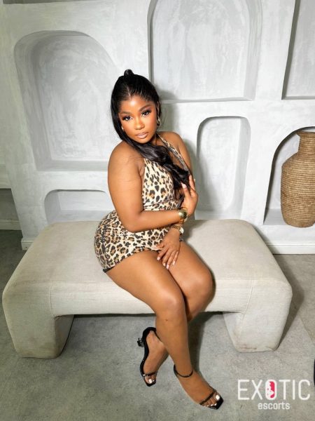 Cleo, escort in East Legon, Ghana (photo 3)