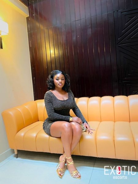 Dija, escort in Koforidua Town, Ghana