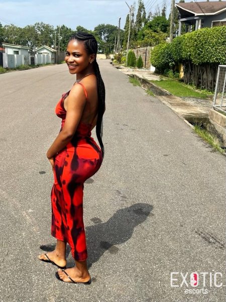 Tina, escort in Spintex, Ghana (photo 2)