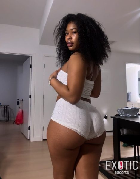 Juline, escort in East Legon, Ghana (photo 2)