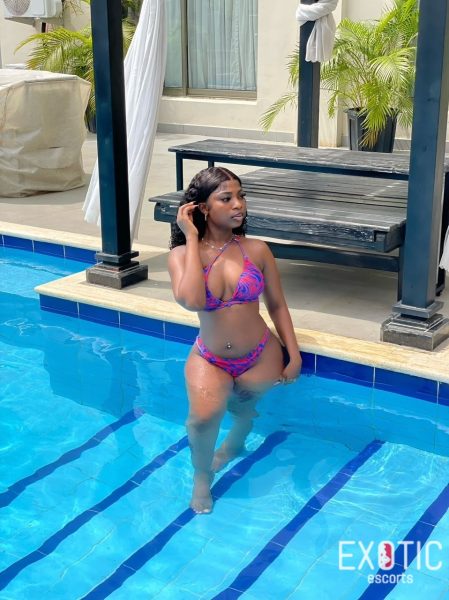 Tems, escort in East Legon, Ghana (photo 2)