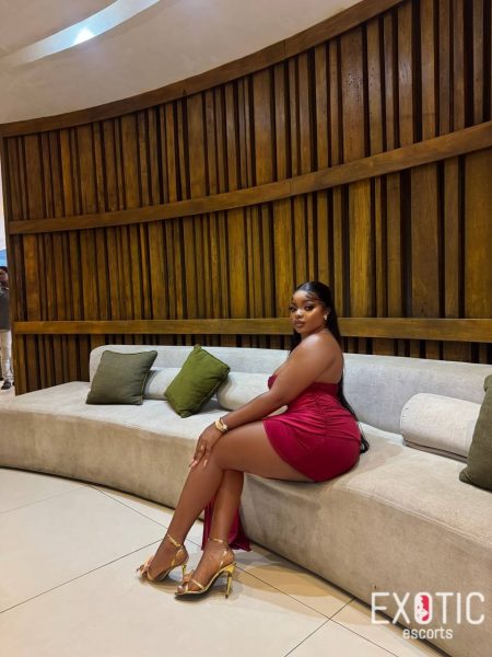 Jessy, escort in Dome, Ghana (photo 2)